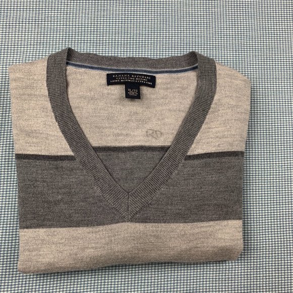 MEN'S XL Grey Striped Sweater / Banana Republic Merino WOOL V-Neck Pullover / - Picture 2 of 3